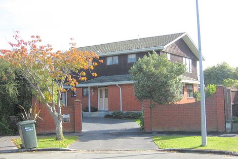 Photo of property in 11 Burrows Place, Ilam, Christchurch, 8041