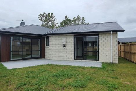 Photo of property in 1/35 North Ridge Drive, Rototuna North, Hamilton, 3210