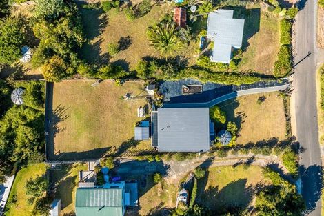 Photo of property in 5 Wellington Road, Surfdale, Waiheke Island, 1081