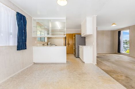 Photo of property in 19 Sombrero View, Ascot Park, Porirua, 5024