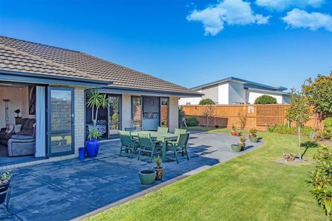 Photo of property in 15 Gilchrist Place, Kaiapoi, 7630