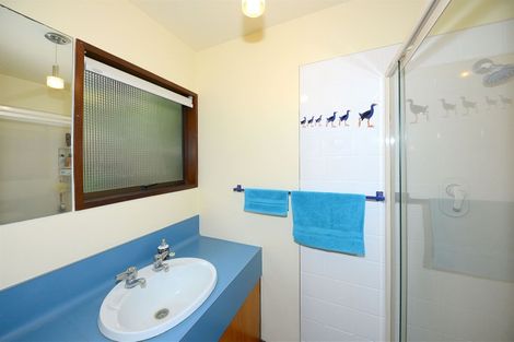 Photo of property in 11 Osmond Lane, Mount Pleasant, Christchurch, 8081