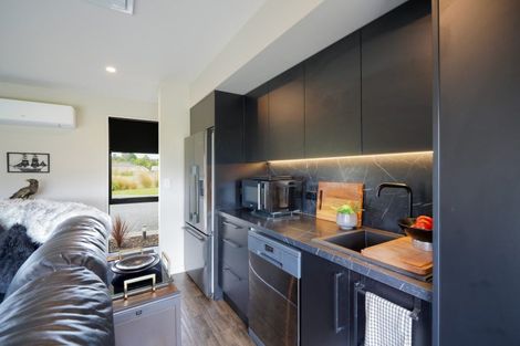 Photo of property in 14 Kakariki Way, Otatara, Invercargill, 9879