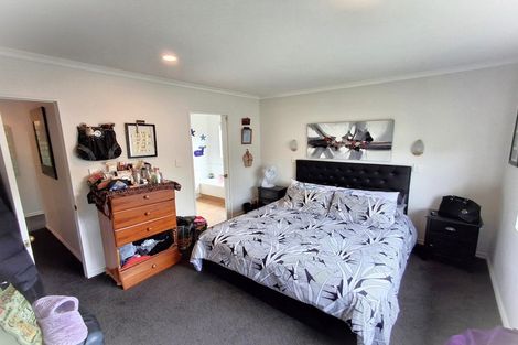 Photo of property in 32 Katerini Grove, Papamoa Beach, Papamoa, 3118