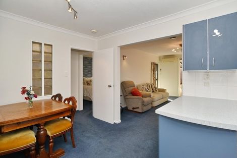 Photo of property in 2 Sawyers Arms Road, Northcote, Christchurch, 8052