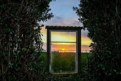 Photo of property in 7091 South Road, Warea, New Plymouth, 4381