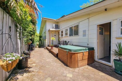 Photo of property in 1 Kamahi Place, Pukehangi, Rotorua, 3015