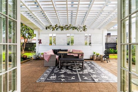 Photo of property in 10 Drummond Street, Regent, Whangarei, 0112