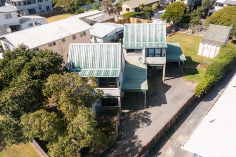 Photo of property in 98a Karewa Parade, Papamoa Beach, Papamoa, 3118