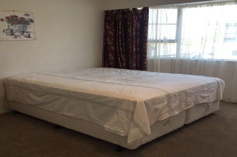 Photo of property in 9 Erica Road, Sunnynook, Auckland, 0620