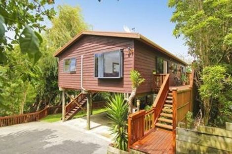 Photo of property in 1/13 Sunburst Lane, Torbay, Auckland, 0630