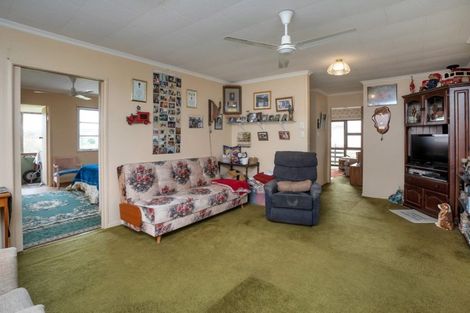 Photo of property in 109 Hurndall Street East, Maungaturoto, 0520