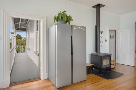 Photo of property in 19 Wharfe Street, South Hill, Oamaru, 9400