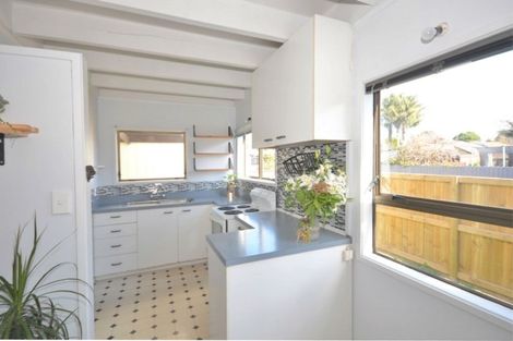 Photo of property in 2/506 Devonport Road, Tauranga South, Tauranga, 3112