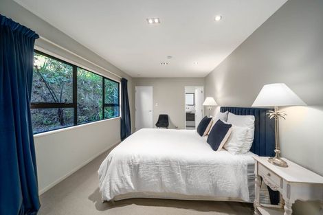Photo of property in 117 Woodman Drive, Tawa, Wellington, 5028
