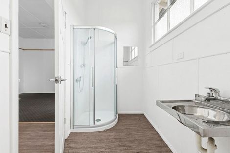 Photo of property in 17 Hampden Street, Murchison, 7007