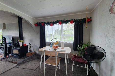 Photo of property in 28 Solar Road, Glen Eden, Auckland, 0602