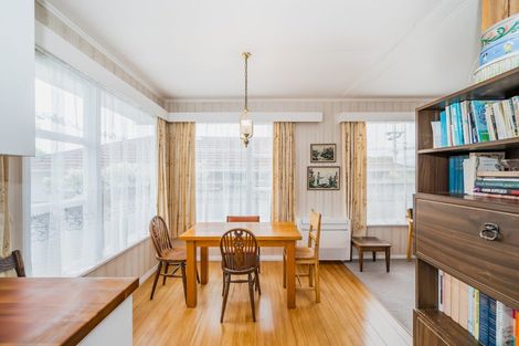 Photo of property in 21 Gray Avenue, Paraparaumu Beach, Paraparaumu, 5032