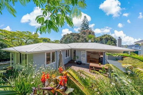 Photo of property in 2 Aragon Avenue, Glendowie, Auckland, 1071