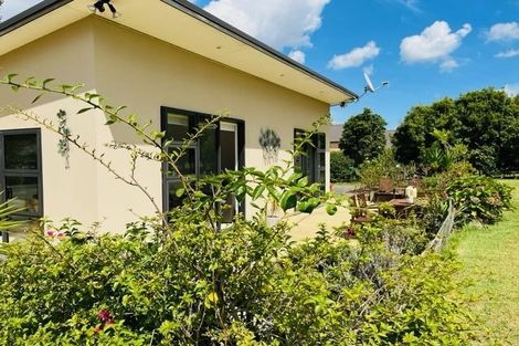 Photo of property in 32 Ranfurly Road, Alfriston, Auckland, 2105
