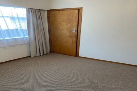 Photo of property in 18 Whakawhiti Street, Marfell, New Plymouth, 4310