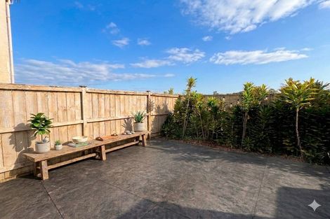 Photo of property in 39 Matairangi Avenue, Totara Heights, Auckland, 2105
