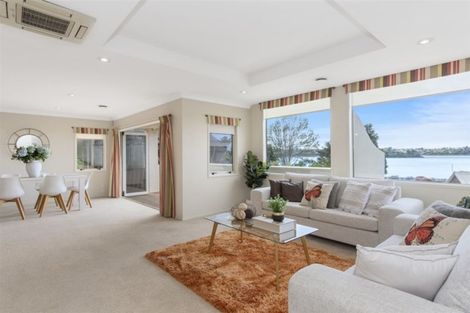 Photo of property in 118a Fourth Avenue, Tauranga, 3110