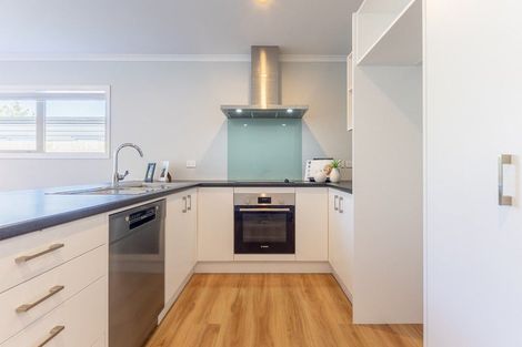 Photo of property in 11 Rotoiti Place, Paraparaumu, 5032