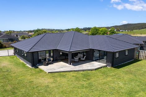 Photo of property in 8 Captains Loop, Haruru, 0204