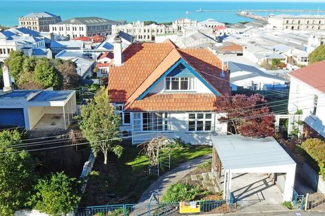 Photo of property in 11 Wharfe Street, South Hill, Oamaru, 9400