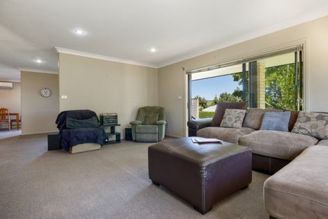 Photo of property in 22 Caldera Close, Pyes Pa, Tauranga, 3112