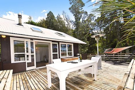 Photo of property in 21 Spray Crescent, Leigh, 0985