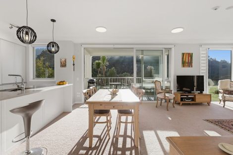 Photo of property in 122 Eaves Bush Parade, Orewa, 0931