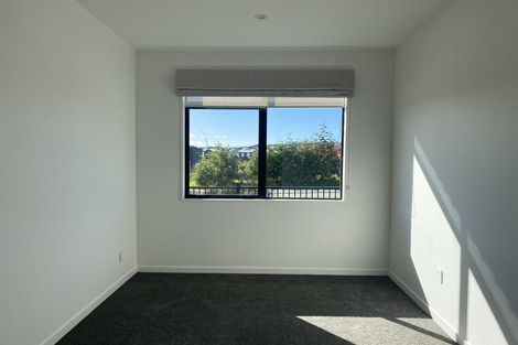 Photo of property in 2 Skua Road, Hobsonville, Auckland, 0616