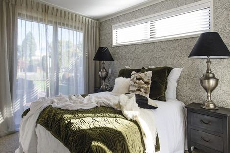 Photo of property in 10 Thoresby Mews, Avonhead, Christchurch, 8042