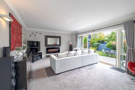 Photo of property in 14 Joyce Crescent, Ilam, Christchurch, 8041