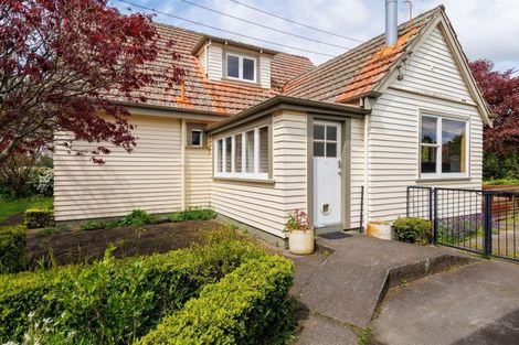 Photo of property in 1 Edward Street, Dannevirke, 4930