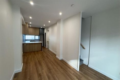 Photo of property in 16 Parkwood Avenue, Westgate, Auckland, 0614