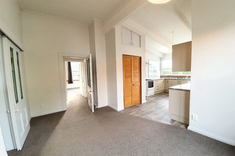 Photo of property in 38 Knowles Street, Terrace End, Palmerston North, 4410