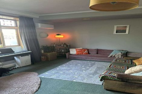 Photo of property in 10 Helen Street, Brooklyn, Wellington, 6021