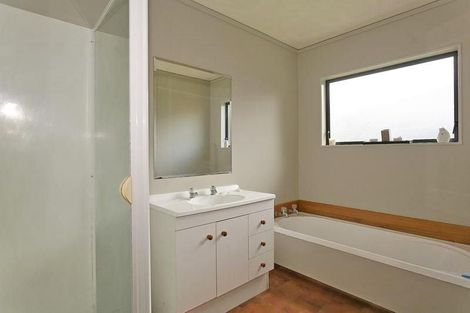 Photo of property in 1/37 Compton Crescent, Taita, Lower Hutt, 5011