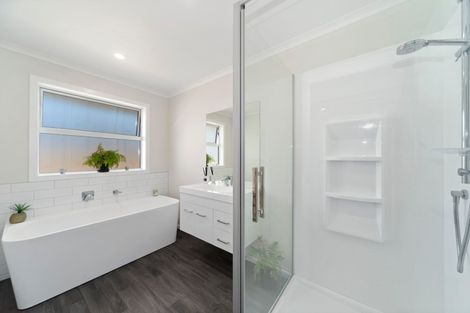 Photo of property in 82 Harakeke Drive, Wharewaka, Taupo, 3330