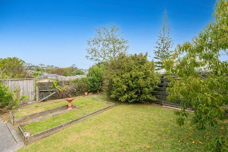 Photo of property in 36 Tonkin Drive, Sunnynook, Auckland, 0620