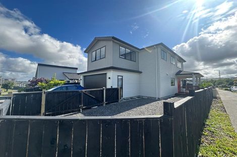 Photo of property in 18 Noia Way, Karaka, Papakura, 2113