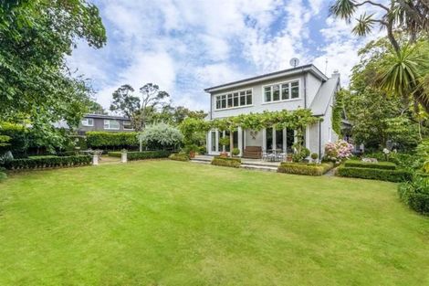 Photo of property in 166 Fendalton Road, Fendalton, Christchurch, 8052