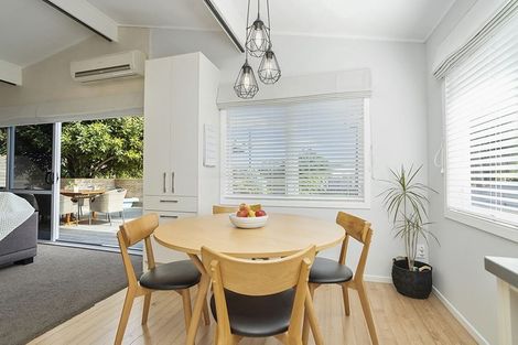 Photo of property in 84 Tiraumea Drive, Pakuranga, Auckland, 2010