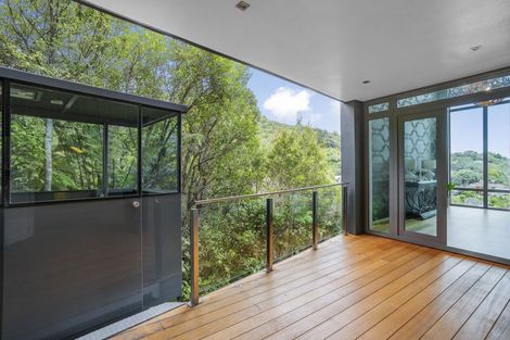 Photo of property in 13a Walter Road, Lowry Bay, Lower Hutt, 5013