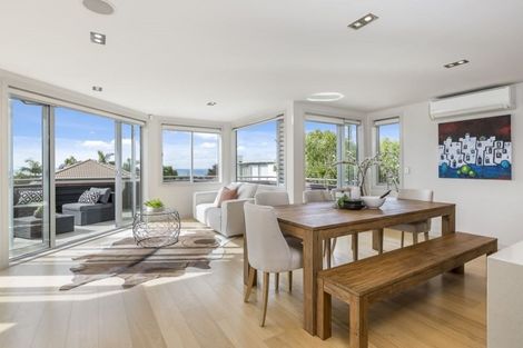 Photo of property in 44 Castor Bay Road, Castor Bay, Auckland, 0620