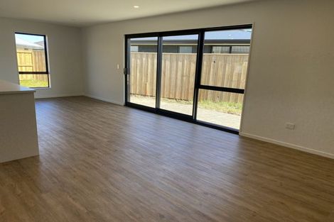 Photo of property in 143 Shillingford Boulevard, Rolleston, 7615