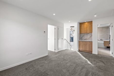 Photo of property in 4b Ramillies Place, Glenfield, Auckland, 0629